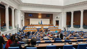 На дълъг маратон депутатите се захванаха да прекрояват Наказателния кодекс | Jurnal.bg На дълъг маратон депутатите се захванаха да прекрояват Наказателния кодекс
